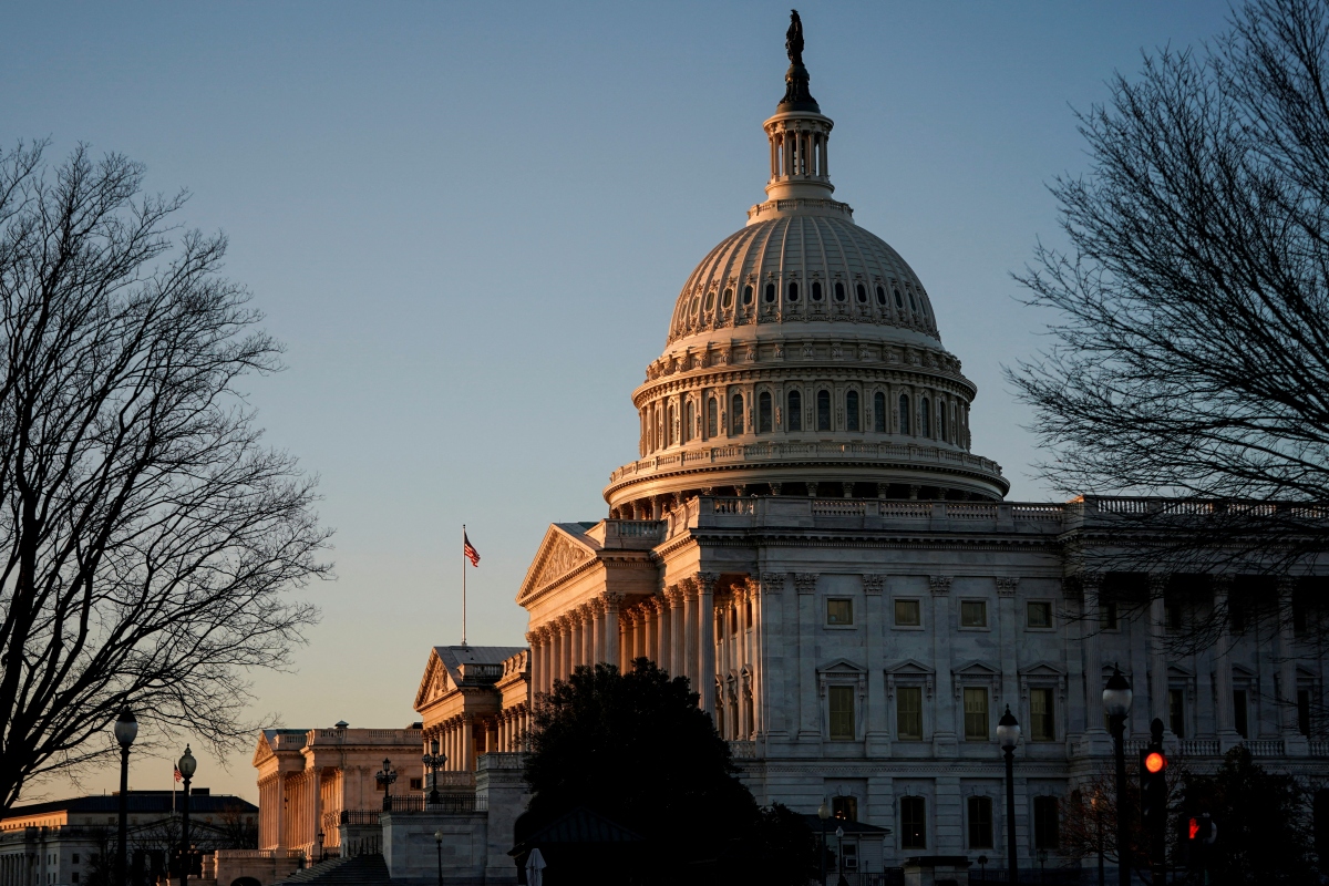Thượng viện Mỹ thông qua dự luật quốc phòng trị giá 886 tỷ USD